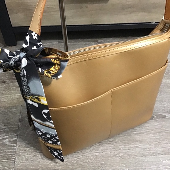 Louis Vuitton Bags - Picture 2 of 16